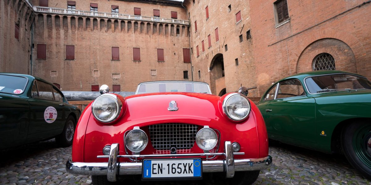 Renting cars in Lucca Tuscany